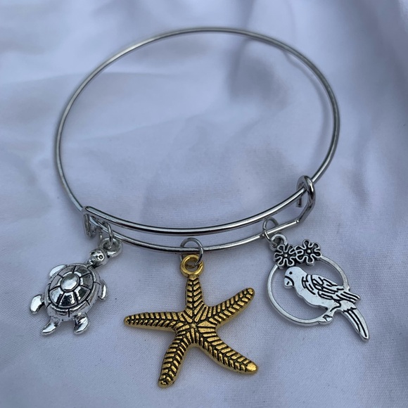 Brand New! Handmade! Adjustable Charm Bangle Bracelet! - Picture 3 of 3